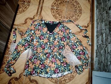 toxunma qadın köynəkləri: ADL dən alınıb cox gozel köynəkdi matreali və rəngi az geyinilib — 1