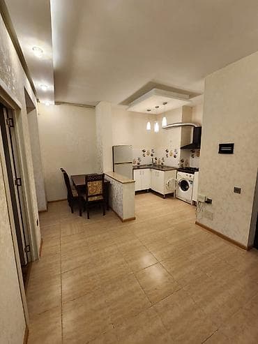 qalada ev satilir: Nizami rayonu, Neftçilər metrosunun yaxını, Kölgə Restoranının — 8