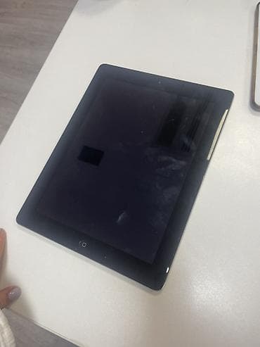 iphone 2 g: 3ü BİR ARADA CƏMİ 50azn Apple iPad planşetləri – bir neçə ədəd — 5