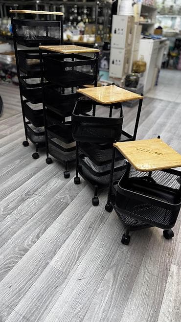 kitab polkası: Yeni, Aksesuar rəfi — 1