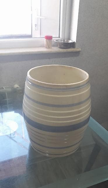 Qab keramik tutumlu hündürlüyu 30 sm qiymət 5 aznw.App 0506794049