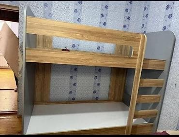İki mertebe kravat. 350azn. matrassiz Yaxsi veziyyetde. Ünvan
