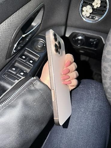 ıphone 18 pro max: IPhone 16 Pro Max, 256 GB, Ağ, Zəmanət, Simsiz şarj, Face ID — 3