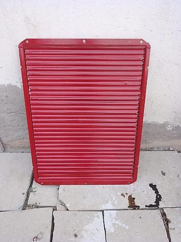 bak su çəni: Qırmızı metal ventilyasiya barmaqlığı/paneli - Material: möhkəm — 1