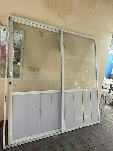 cam balkon sistemleri: Alüminium sürgülü balkon/qapı sistemi - Material: ağ rəngli alüminium — 2