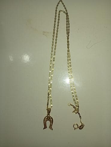 yun corab: Qızıl rəngli boyunbağı – nal formalı kulonla - Material: metal — 1