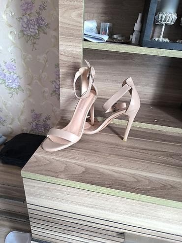 Basanoşka və səndəllər: Qadın yüksək daban sandalet - Rəng: nude/bej - Model: açıq burun — 4