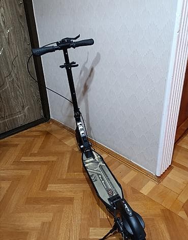 Şəhər skuturu – Urban Scooter. Yenidir işlənməyib. Alındığı kimi — 2
