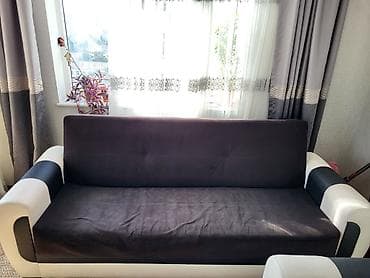 kamp stulu: Dəst satilir 250 azn. Ayrı ayrı istəyən olsa divan 150 azn kreslolar — 4