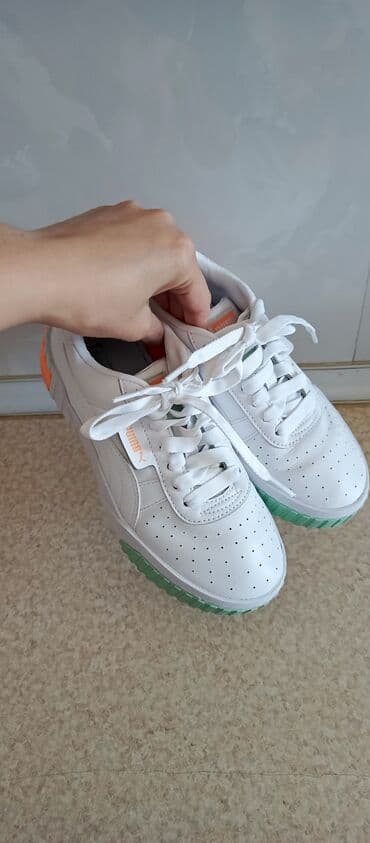 женские белые кеды: Puma, Размер: 37.5, цвет - Белый, Б/у — 1