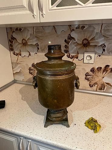 qedim samovar: Samavar mis 1870 ci il möhürlü Товарищество Баташева (“Bataşev — 4