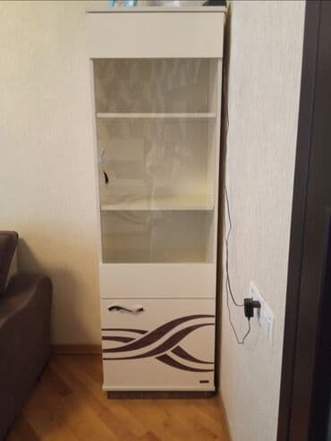 İşlənmiş, 1 qapı Düz dolab, Servant