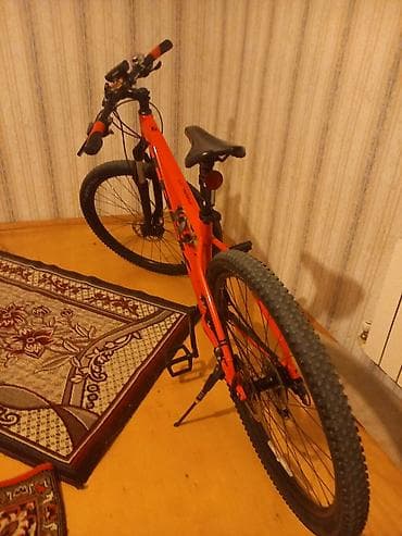 Велосипеды: Trek Marlin seriyası dağ velosipedi - Rəng: parlaq narıncı, böyük — 3