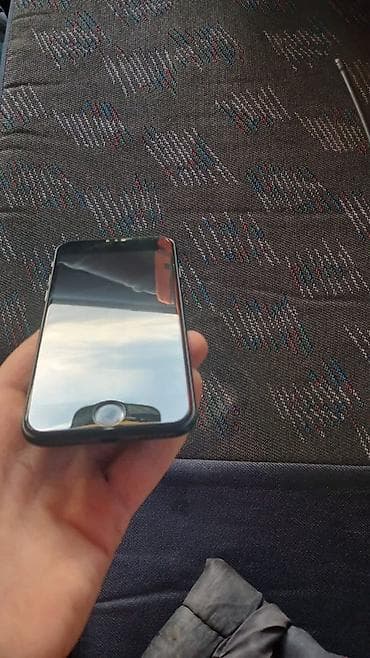 Powerbanklar: IPhone SE 2020, 64 GB, Qara, Barmaq izi, Simsiz şarj, Sənədlərlə — 6