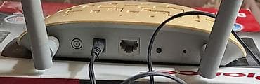 kamputur: TP-Link Wi‑Fi router Xüsusiyyətlər: - 2 ədəd xarici antena — sabit və — 4