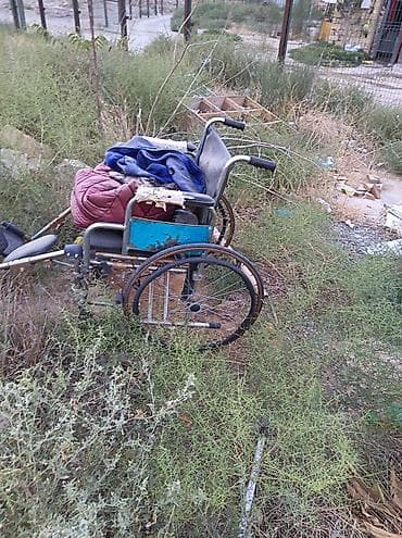 rəngli maskalar: Elil arbasi qiymeti 100 manat — 3