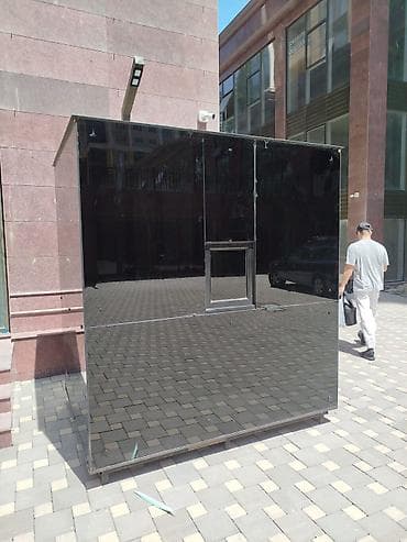 Butkalar, köşklar: Mühafizə butkası — 155 x 155 sm ölçülü, parlaq qara fasadlı — 3