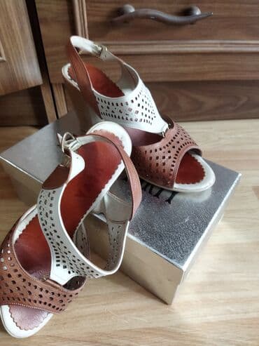 qoyun dərisindən ev üçün qadın şap şapları: Ölçü: 39, rəng - Qəhvəyi, İşlənmiş — 1