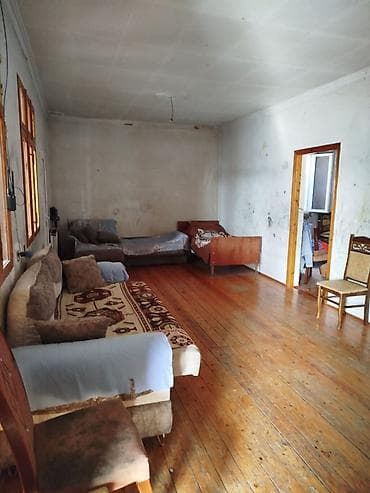 zigda satilan heyet evleri: 120 kv. m, 3 otaqlı — 6