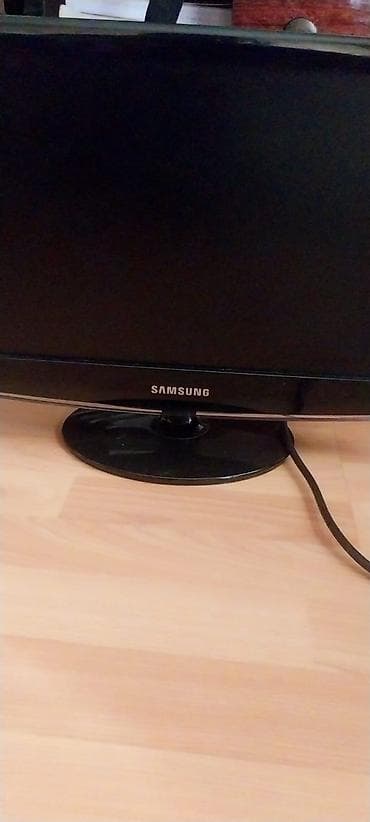 Kompüter ehtiyyat hissələri: 1 MONİTOR,1 SİSİTEM BLOK,2 KALONKA,1 KLAVİYATURA.HAMİSİ BİR YERDE CEMİ — 3