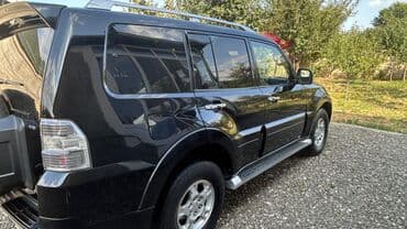 qoşqu lapet: Mitsubishi Pajero (IV nəsil) SUV - Gövdə: 5 qapılı, qara rəng, tam — 9