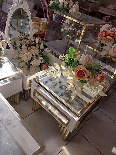 Kim istəsə vatspda yazsın vidyo olaraq gonderim. Məhsul: Qızıl və ağ