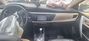 1.6 toyota corolla: Toyota Corolla: 1.6 l | Sedan — 3