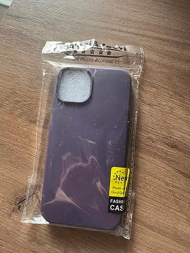 Iphone 13 üçün nəzərdə tutulmuş bənövşəyi rəngli silikon qab. Bu qab