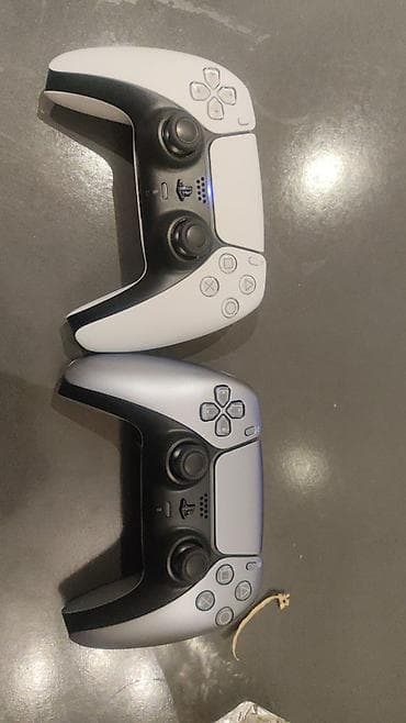 PS5 (Sony PlayStation 5): Salam, b. 1 TB-lıq PS5 Slim satılır. İdeal vəziyyətdədir, ev — 2