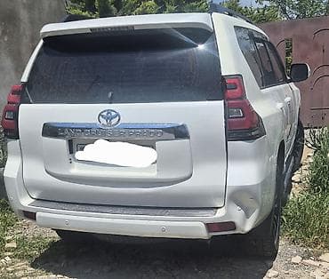 İcarə ən azı 2 günə verilir. Toyota Land Cruiser Prado, ağ rəng, tam — 4