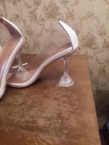 Çəkmələr: Şəffaf bantlı qadın tuflisi - Rəng: ağ + şəffaf - Üst hissə: şəffaf — 4