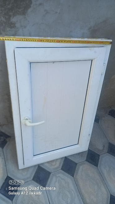 ev qaplari: Ağ rəngli PVC materialdan kiçik qapı/pəncərə çərçivəsi — 2
