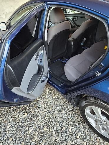 changan uni k: Hyundai Elantra: 1.8 l | 2016 il Sedan — 8