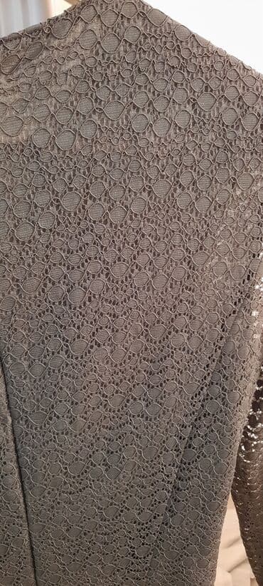 pulsuz geyimler: Hamsı brend mallardı.Baha alınıb.hərəsi 1-2dəfə geyinilib — 20