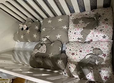 ikinci el mebler: Oğlan və qız üçün, İşlənmiş, Dördbucaq, Beşik, Dəst ilə, Matras ilə, Yellənmə mexanizmsiz — 2