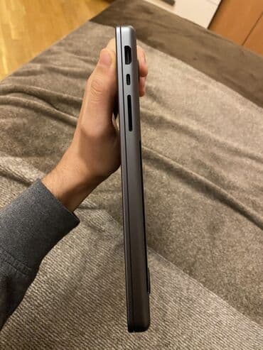 Комплектующие для ПК и ноутбуков: Mackbook pro m4 16/512 14” 100 pil komputer yeni kimidir cox az — 3