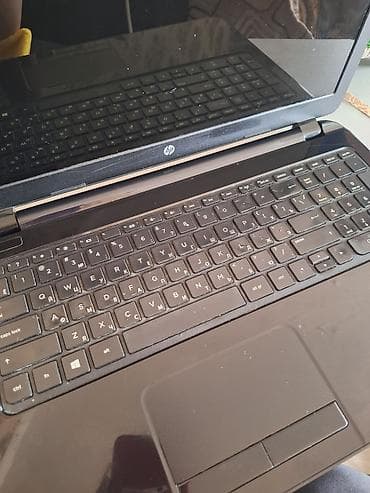 hp noutbuklar: HP noutbuk - Brend: HP - Ekran: təxminən 15.6" parlaq panel - — 2