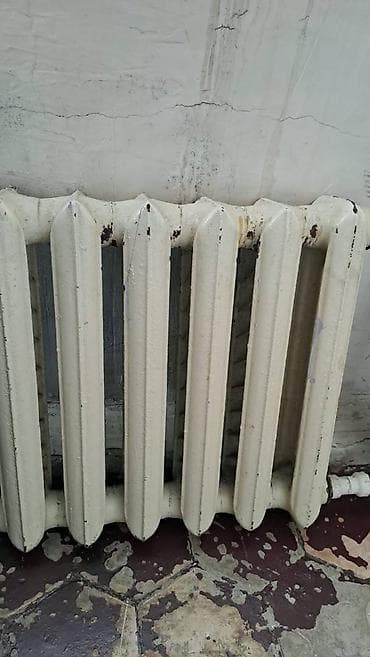 ikinci əl radiator: İşlənmiş Seksiyalı Radiator Çuqun, Ünvandan götürmə — 1