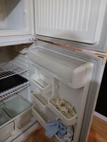 Кухонные вытяжки: 2 двери Stinol Холодильник Продажа, цвет - Белый — 2