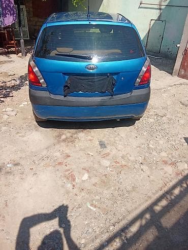 masin sat: Kia Rio: 1.4 l | 2008 il Hetçbek — 5