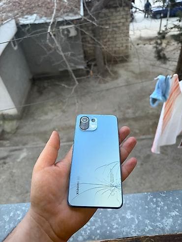samsung a 56: Xiaomi Mi 11 Lite, rəng - Mavi, 
 Qırıq — 3
