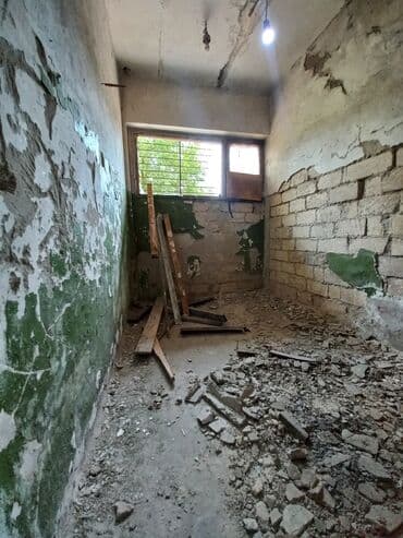 bakida 1 gunluk oteller: 5 mertebeli binanin 1ci mertebesi 125kv 6 otaq elave kalidor iki — 8