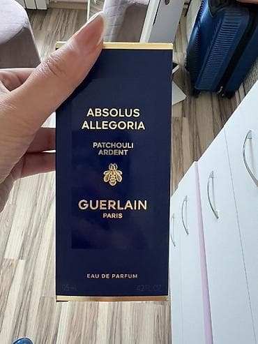 bas: Guerlain Paris – Absolus Allegoria Patchouli Ardent, Eau de Parfum - — 2