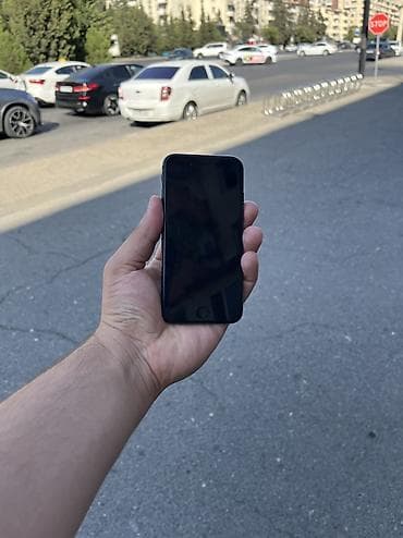 IPhone SE 2020, 64 GB, Qara — 2