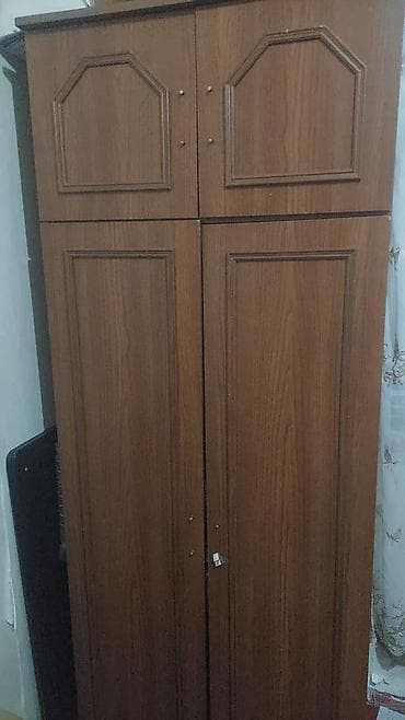 İşlənmiş, 4 qapılı, Qəhvəyi, Taxta, Açılan, Düz dolab