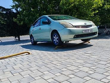 minus disk: Toyota Prius: 1.3 l | 2007 il Hetçbek — 1