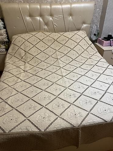 oturacaq ortukləri: Yataq üçün İşlənmiş rəng - Bej Yataq örtüyü — 2