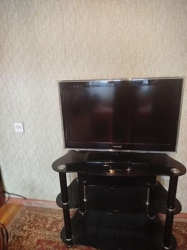 Samsung LCD televizor + şüşə TV stendi - Brend/model: Samsung (LCD