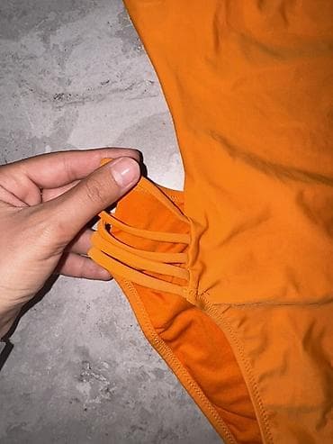 frenç geyimi: 🧡 Narıncı rəngli çimərlik geyimi satılır. ✅ Cəmi 2 dəfə geyinilib. ✅ — 3