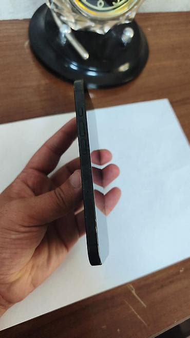 iphone 11 pro duos: IPhone 16 Pro, Qara — 3